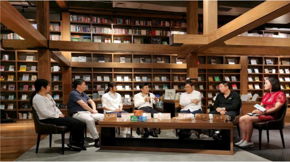 2020年5月,公司创始人李博士参与坪山区委书记陶永欣、大疆创新董事长、香港科技大学教授李泽湘等的“五一”直播,共话创新坪山发展 2020年5月,公司创始人李博士参与坪山区委书记陶永欣、大疆创新董事长、香港科技大学教授李泽湘等的“五一”直播,共话创新坪山发展