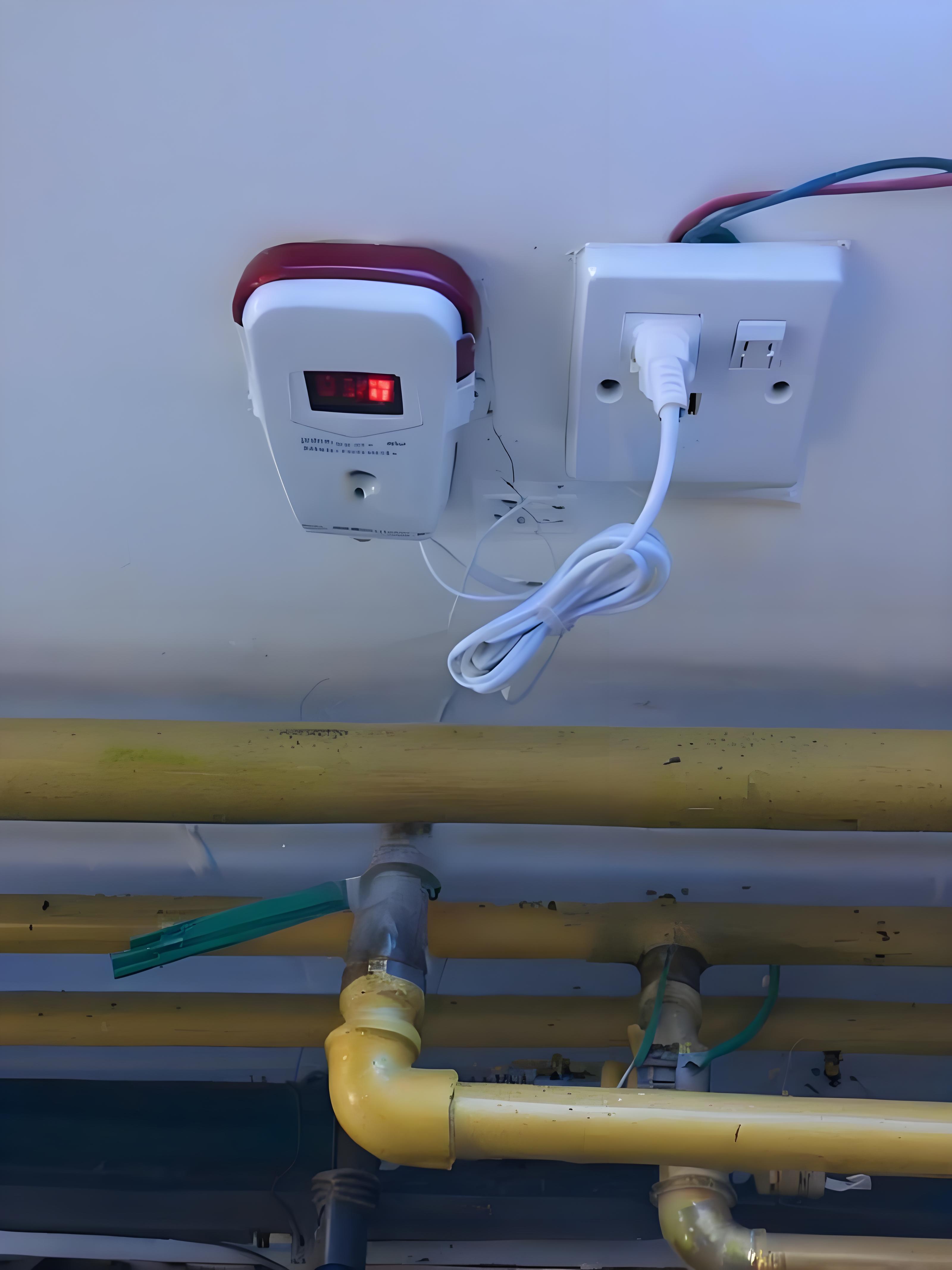 为什么传统家用燃气报警器误报率那么高？——从传感器原理到技术的深度解析